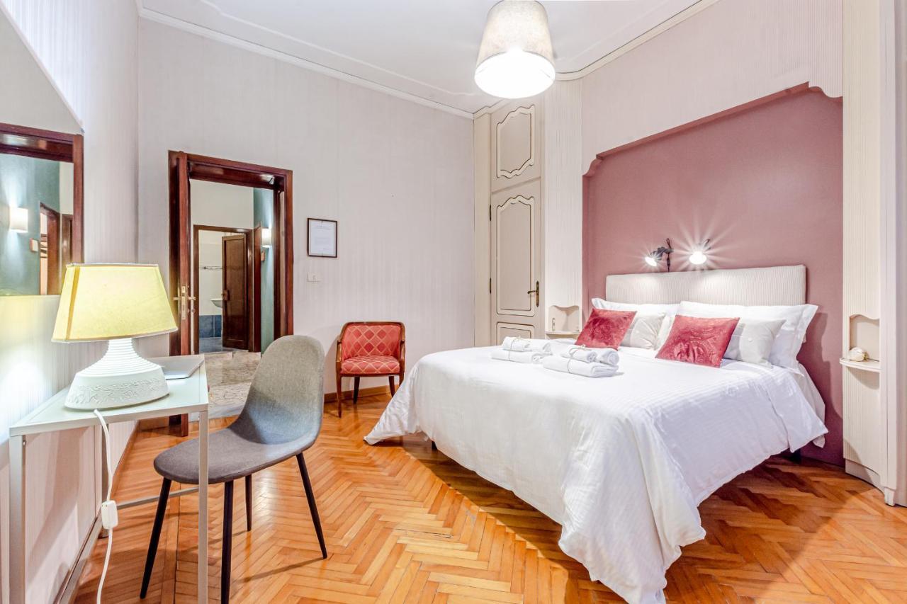 Frank'S And Art Love Apartments Ливорно Экстерьер фото