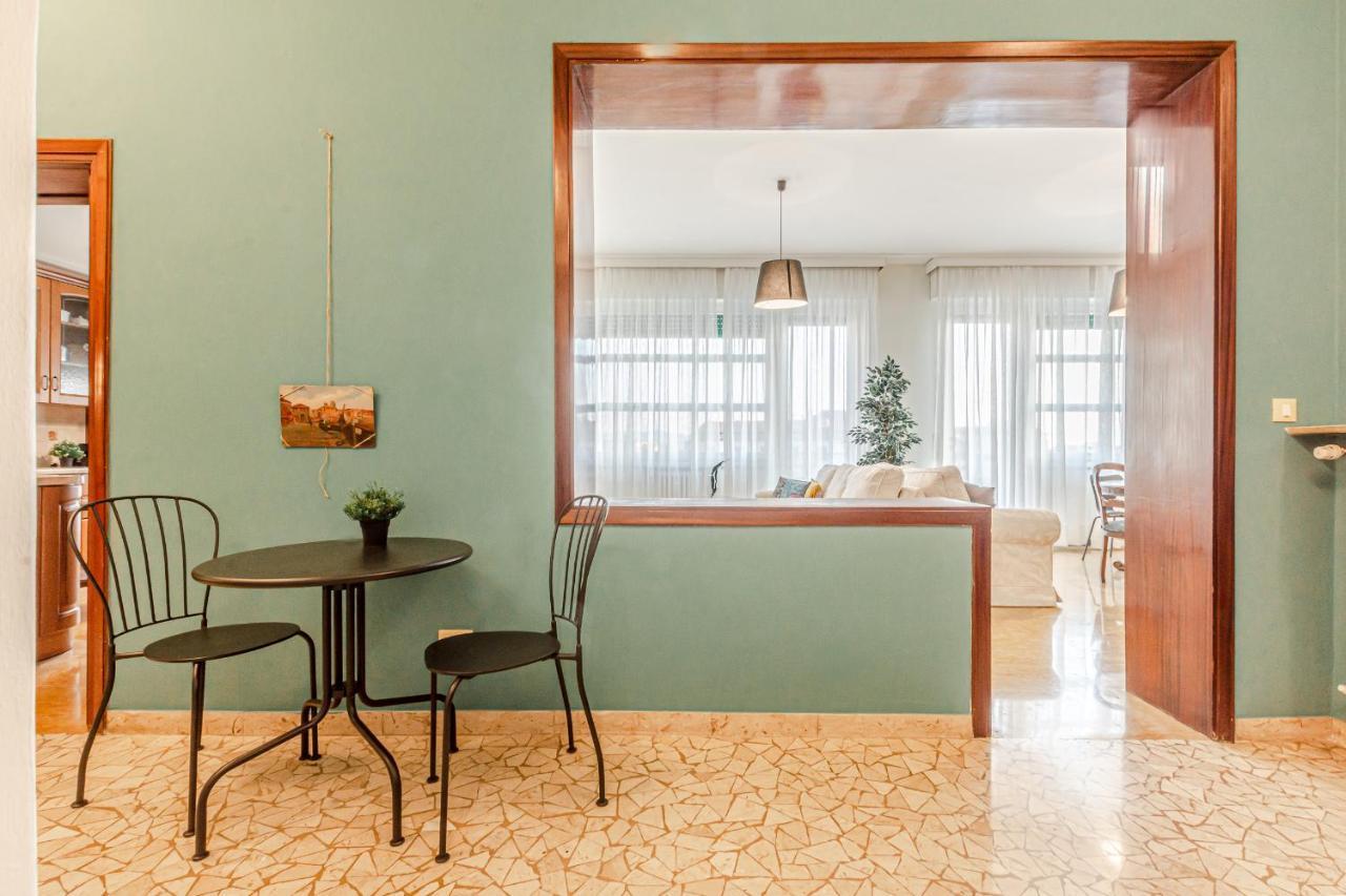 Frank'S And Art Love Apartments Ливорно Экстерьер фото