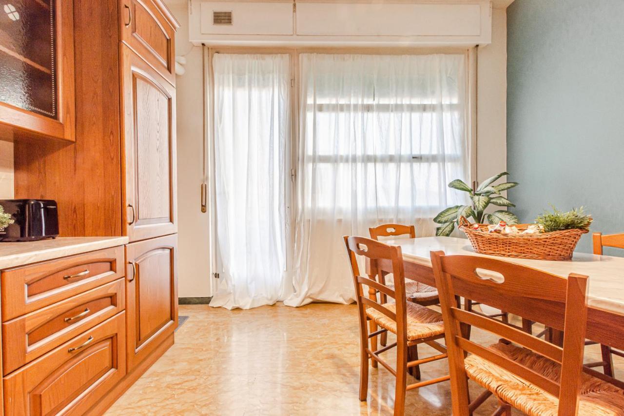 Frank'S And Art Love Apartments Ливорно Экстерьер фото